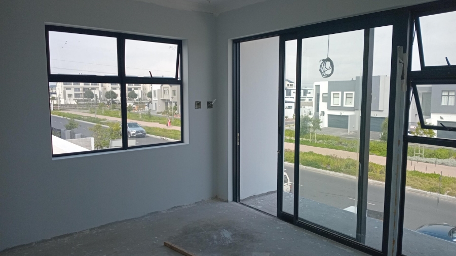 5 Bedroom Property for Sale in Sandown Western Cape